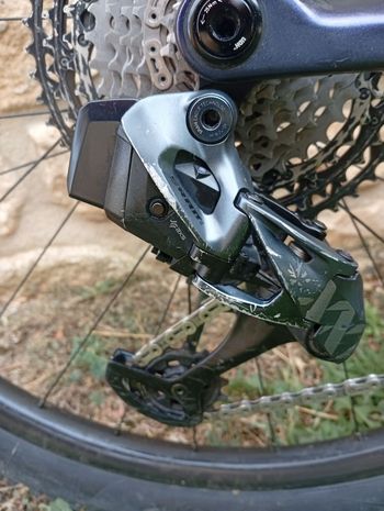 Orbea Oiz Shimano Deore XT 2023 Mountainbike usato, Viola — immagine 12 di 23