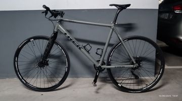 Used Trek 6700 Shimano Deore XT 2004 Road & Gravel, Green — image 1 of 14
