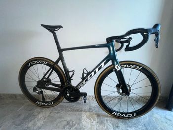 Scott, Addict RC Shimano Ultegra Di2