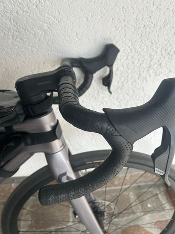 Used Scott Addict SRAM Rival eTap AXS 2023 Road & Gravel, Light Gray — image 8 of 8