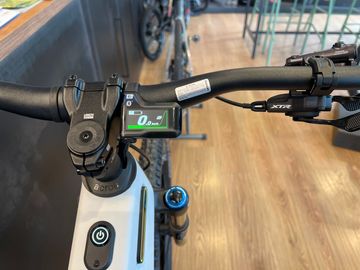 Gebrauchtes Husqvarna Mountain cross Shimano Deore XT 2022 Mountainbike, Hellgrau — Bild 7 von 10