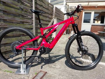Specialized Turbo Levo Comp Alloy 2022 2022 Mountainbike usato, Rosso — immagine 2 di 3