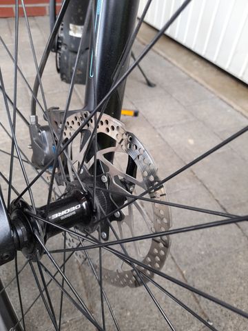 Gebrauchtes Focus JARIFA² iStreet Pro 2018 2018 Mountainbike, Hellgrau, 29 — Bild 8 von 10