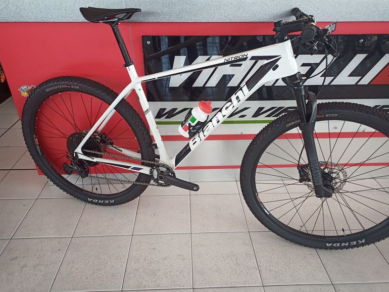 Used Bianchi Nitron 9.3 XT/SLX 2024 2024 Mountainbike, White, 29 — image 1 of 10