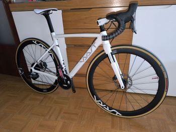 Used Vaast R/1 700C FORCE AXS 2024 2024 Road & Gravel, White — image 2 of 10