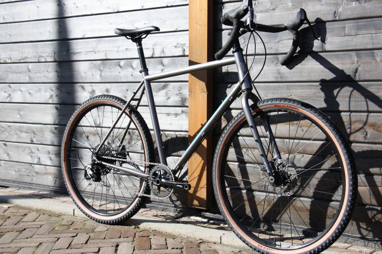 Used Kona Rove DL 2021 Road & Gravel, Hellgrau — image 6 of 6