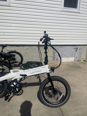 Used Lectric eBikes Lectric 2025 2025 Road & Gravel, White — image 1 of 3