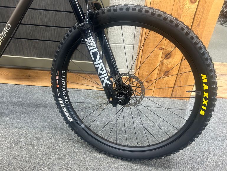 Used Chromag Rootdown [VI] G2 2024 2024 Mountainbike, Orange, 29 — image 4 of 7