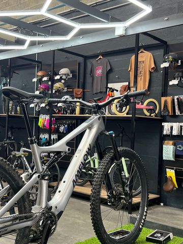 Brugt Amflow PL Carbon (800Wh) 2025 2025 Mountainbike — billede 2 af 3