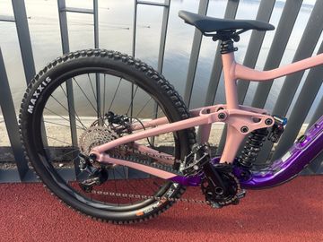 Tweedehands Giant Reign SX 2023 2023 Mountainbike — afbeelding 7 van 8
