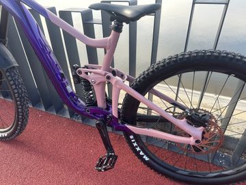 Tweedehands Giant Reign SX 2023 2023 Mountainbike — afbeelding 4 van 8