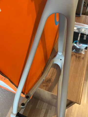 Gebrauchtes OPEN U.P. Mat Grey 2024 Road & Gravel, Hellgrau — Bild 8 von 8
