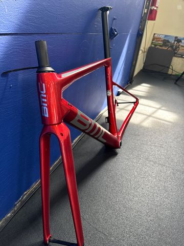 Used BMC SLR 2024 Road & Gravel, Red — image 6 of 6
