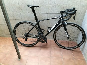 Used Giant TCR Advanced SL 2 2015 2015 Road & Gravel, Negro — image 1 of 4