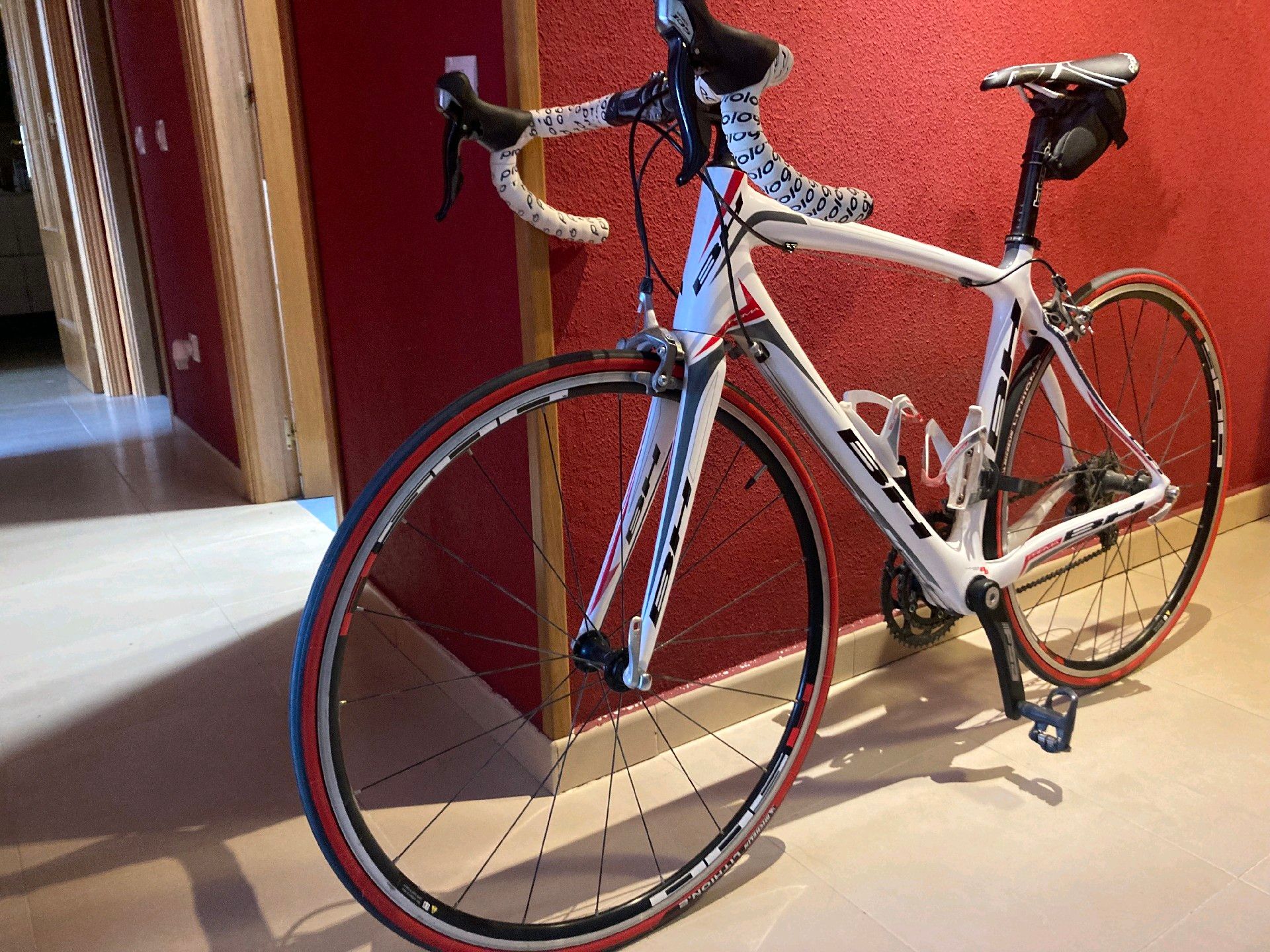 BH PRISMA 105 ロードバイク