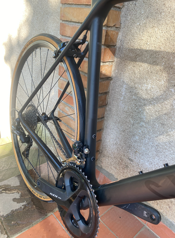 Used Canyon Ultimate CF SL 7 2021 2021 Road & Gravel, Black — image 6 of 7