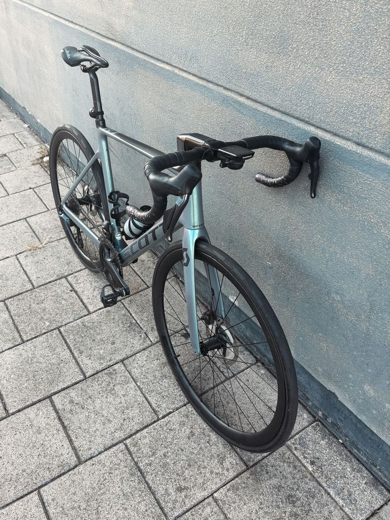 Used Scott Addic Rc 15 2023 Road & Gravel, Light Gray — image 4 of 14