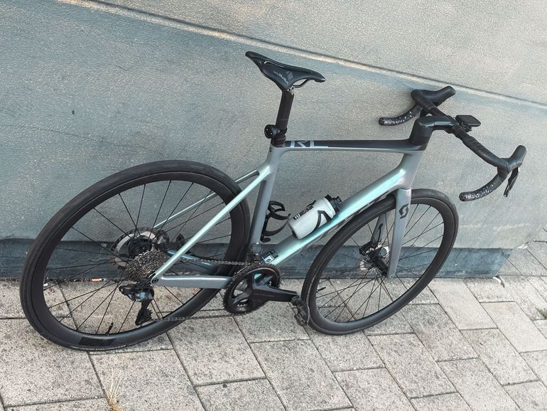 Used Scott Addic Rc 15 2023 Road & Gravel, Light Gray — image 5 of 14