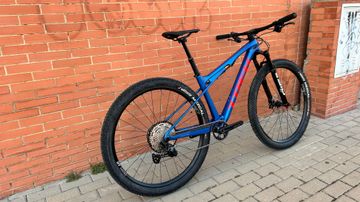 Trek Supercaliber Shimano SLX 2023 Mountainbike d'occasion — image 13 sur 18