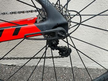 Used Scott Foil 20 2017 2017 Road & Gravel, Red — image 19 of 30