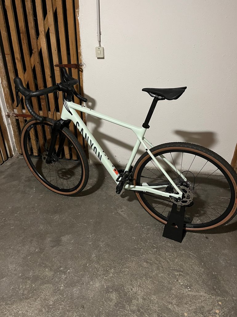 Used Canyon Grizl 7 Suspension 2022 2022 Road & Gravel, Green — image 1 of 16