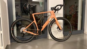 3T Exploro Ultra Ekar 650b 2023 2023 Road & Gravel usato, Arancione — immagine 1 di 4