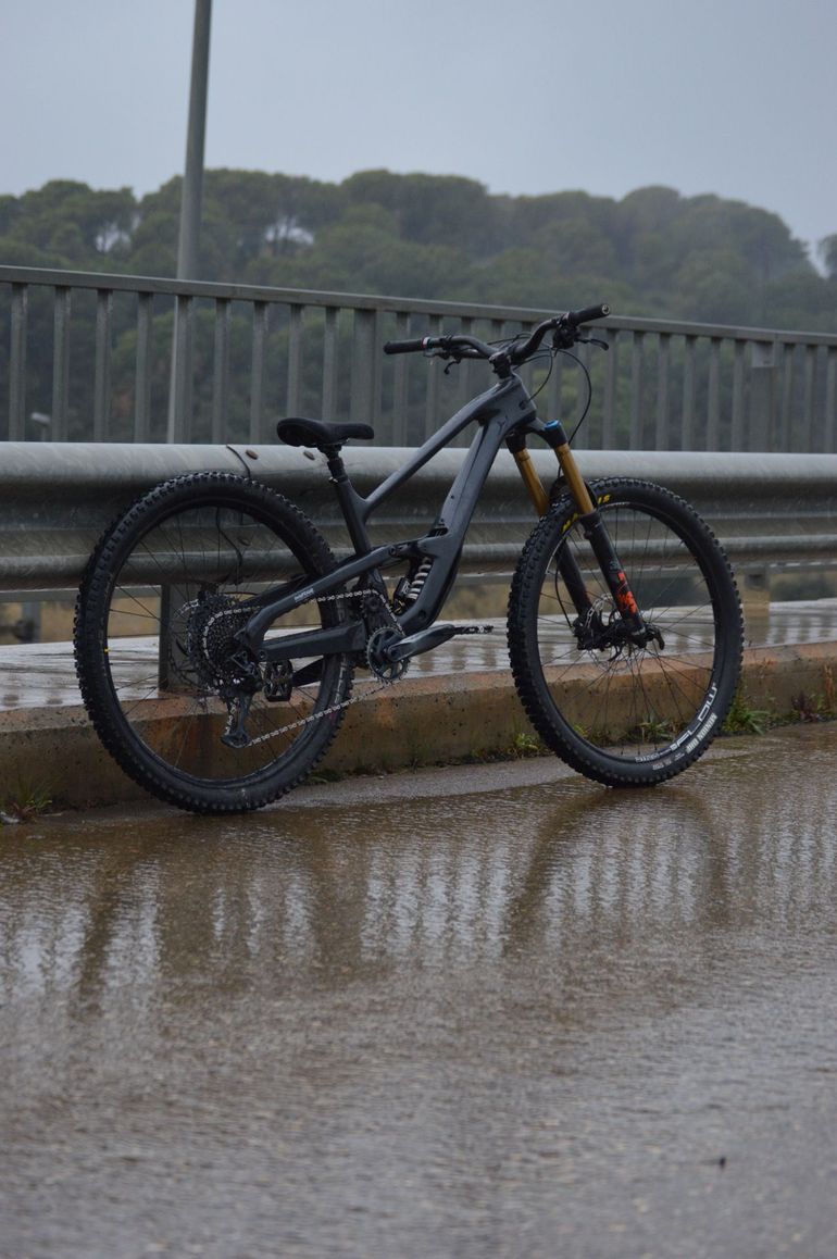 Used Cannondale Jekyll 1 2023 2023 Mountainbike, Black, 29 — image 3 of 5