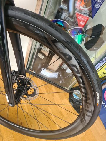 Brugt BH Ultralight evo Shimano Dura Ace Di2 2022 Road & Gravel — billede 6 af 9