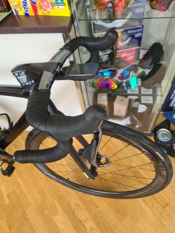 Brugt BH Ultralight evo Shimano Dura Ace Di2 2022 Road & Gravel — billede 8 af 9