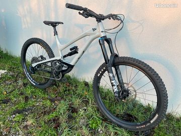 Used YT Industries Capra Shred 2021 2021 Mountainbike, White, 27.5 — image 5 of 5
