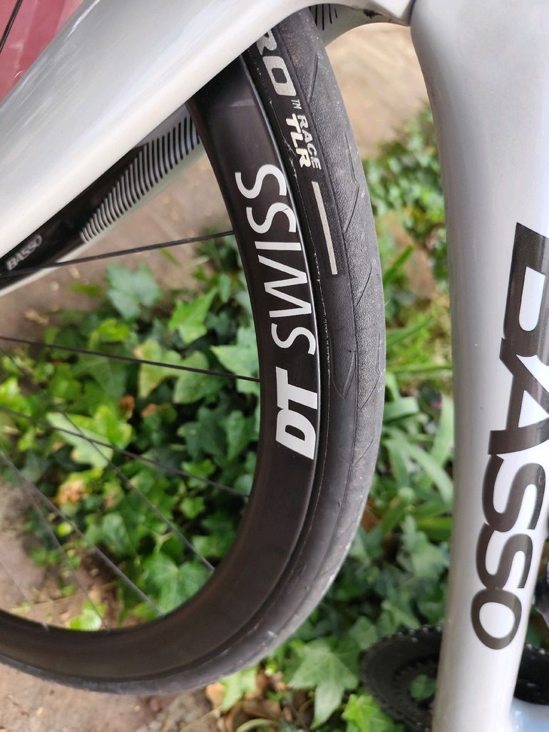 Used Basso Diamante Disk Ultegra Di2 2021 2021 Road & Gravel, White — image 17 of 22
