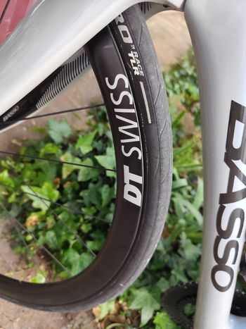 Used Basso Diamante Disk Ultegra Di2 2021 2021 Road & Gravel, White — image 10 of 22