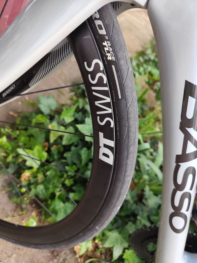 Used Basso Diamante Disk Ultegra Di2 2021 2021 Road & Gravel, White — image 10 of 22