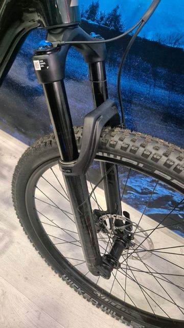 Used Scott Spark 930 2024 2024 Mountainbike, Green, 29 — image 4 of 8