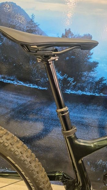 Used Scott Spark 930 2024 2024 Mountainbike, Green, 29 — image 5 of 8
