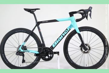 Gebrauchtes Bianchi Specialissima Arkea B&B Hotels 2023 Road & Gravel