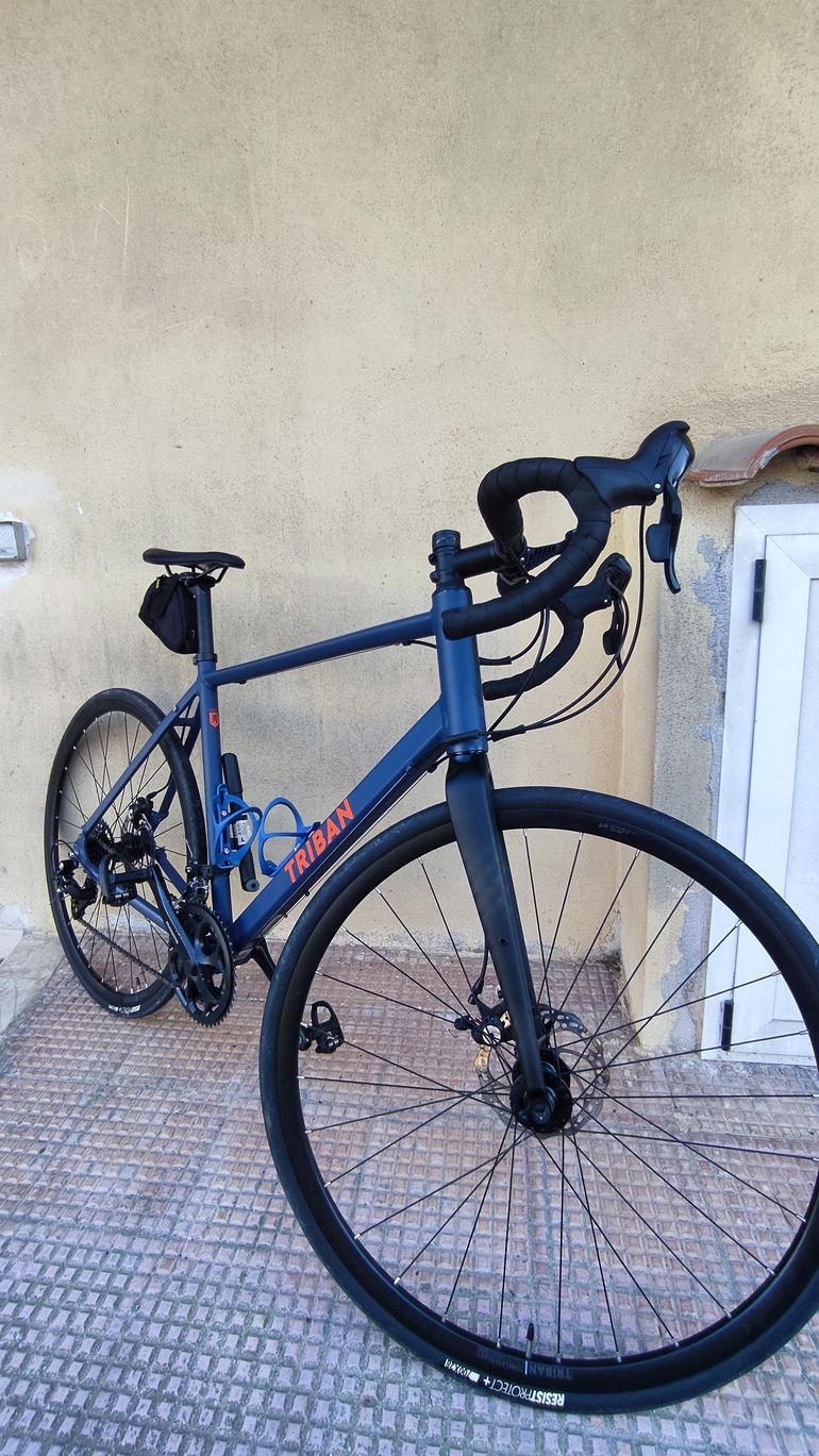 Used DECATHLON Triban Rc120 2022 2022 Road & Gravel, Blue — image 1 of 4