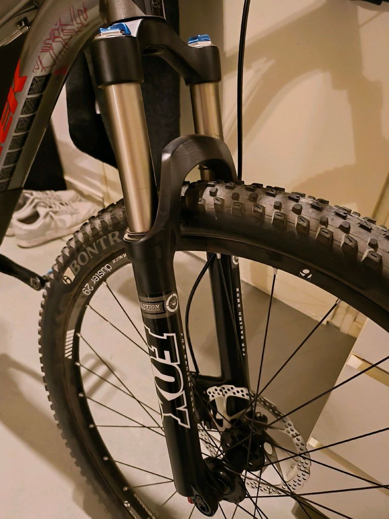 Używany Trek Fuel EX 8 29 2014 2014 Mountainbike — zdjęcie 3 z 7