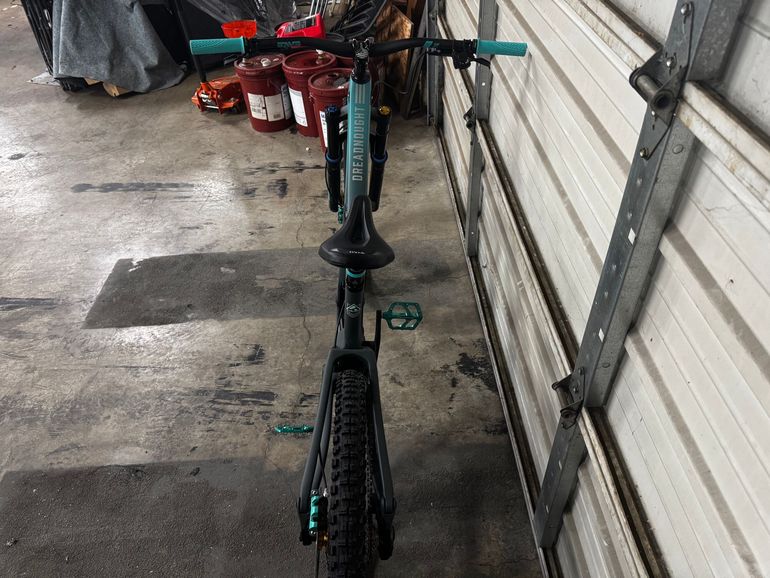 Used Forbidden Dreadnought Custom 2024 Mountainbike, Light Gray — image 5 of 10