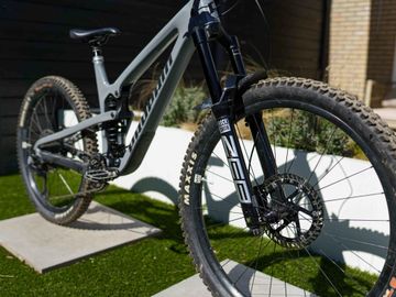 Used Propain Spindrift SRAM GX Eagle 2024 Mountainbike, Light Gray — image 5 of 9
