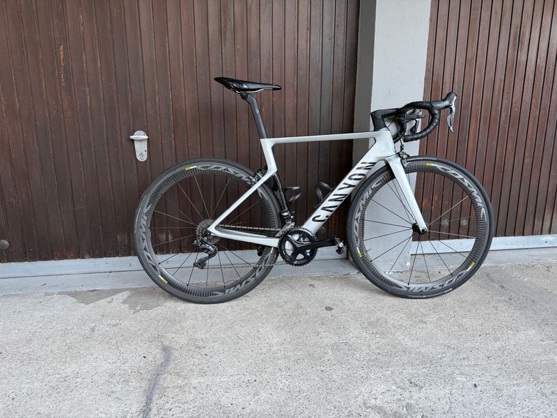 Used Canyon Aeroad CF SL DI2 Ultegra 2019 2019 Road & Gravel
