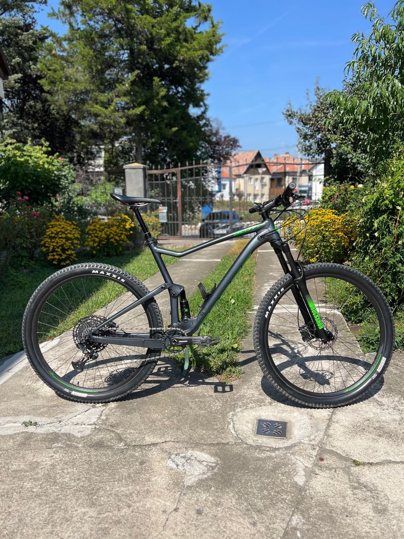 Used Scott Spark 970 2021 2021 Mountainbike, Light Gray, 29 — image 1 of 8