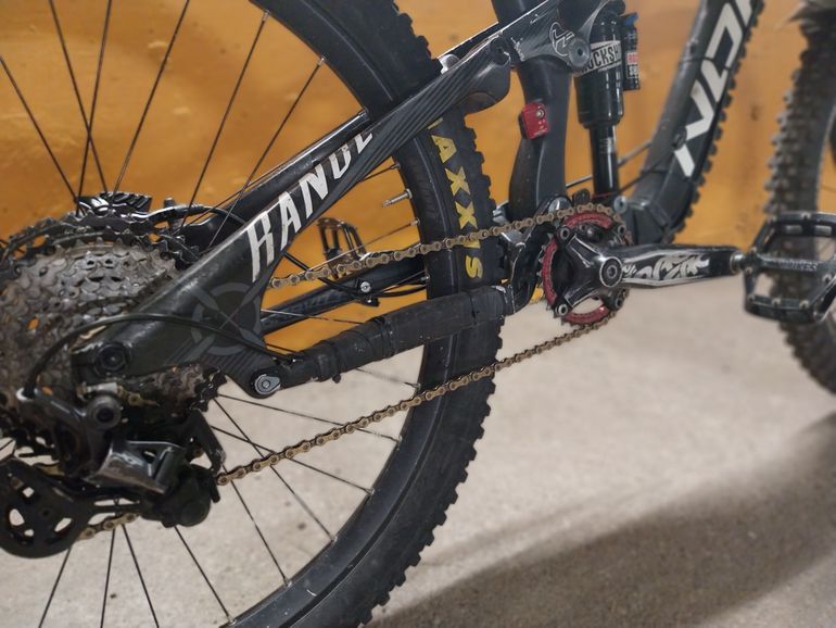 Używany Norco Range C7.2 27.5 2014 2014 Mountainbike — zdjęcie 3 z 9
