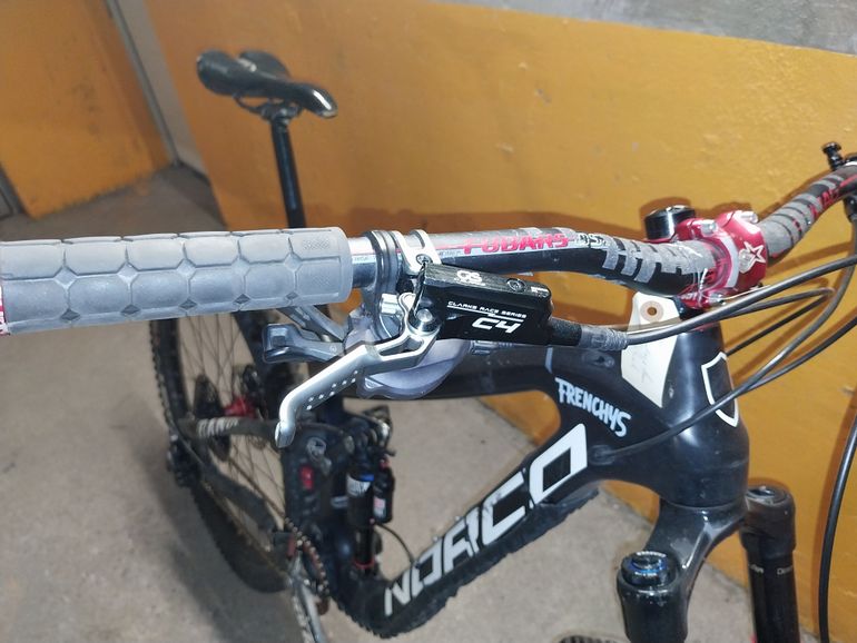Używany Norco Range C7.2 27.5 2014 2014 Mountainbike — zdjęcie 5 z 9
