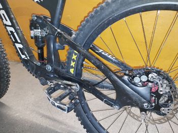 Używany Norco Range C7.2 27.5 2014 2014 Mountainbike — zdjęcie 4 z 9