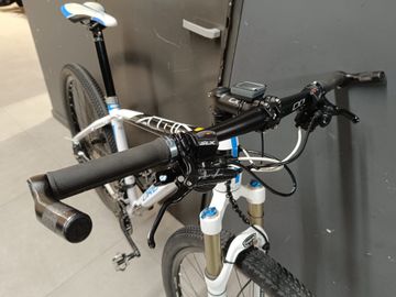 Orbea ALMA H30 2015 Mountainbike de segunda mano, Blanco — imagen 6 de 6