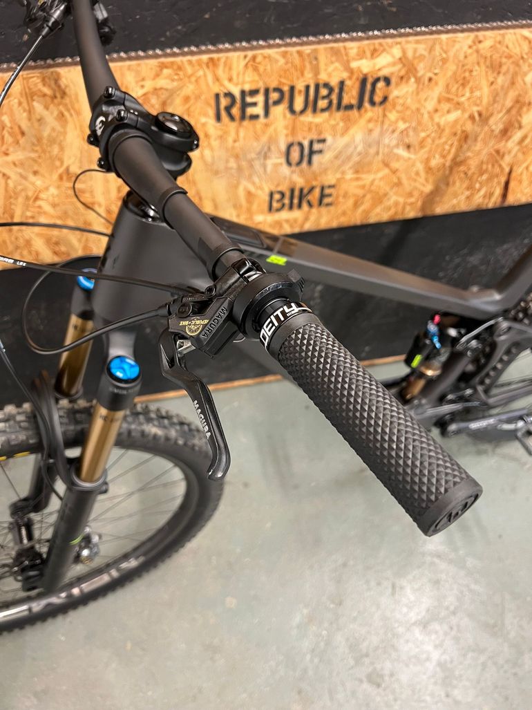 Brugt Pivot SHUTTLE SL Pro X0 Eagle Transmission 2024 2024 Mountainbike — billede 3 af 11