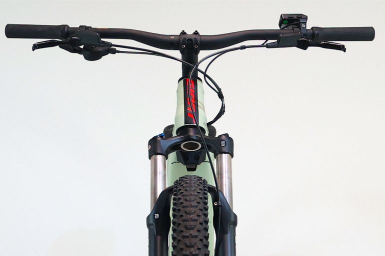 Used Giant Fathom E+2 2022 Mountainbike, Verde — image 2 of 5