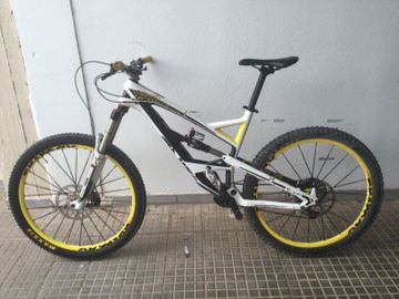 Brugt YT Industries Yt Cf Pro Race 2015 2015 Mountainbike — billede 1 af 4