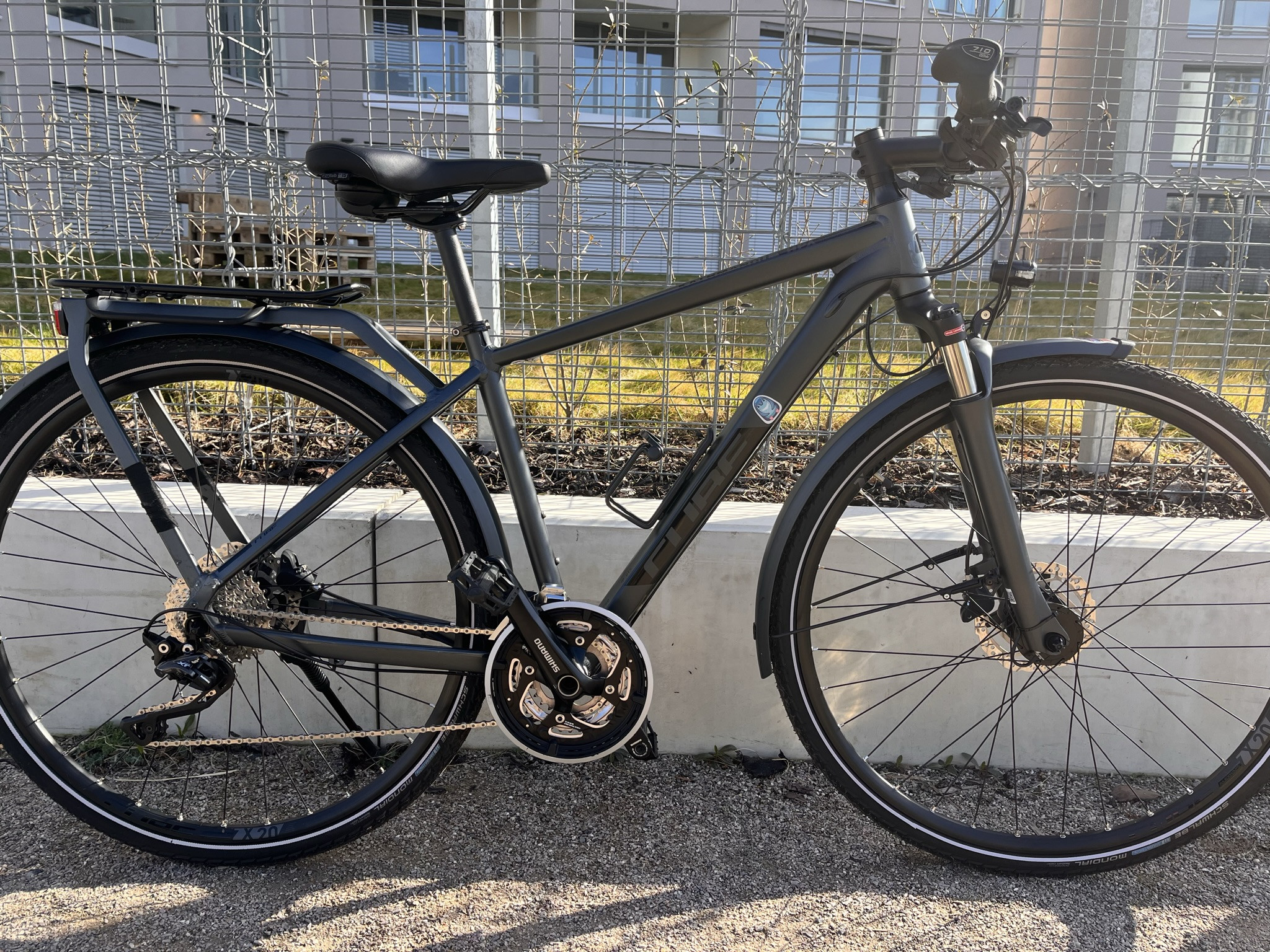 kathmandu cube bike